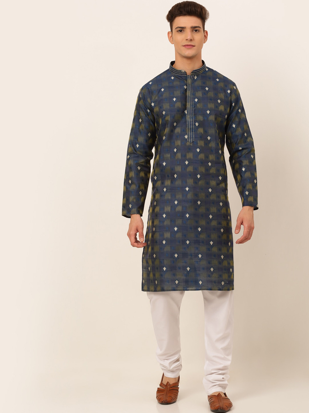 

Jompers Men Navy Blue Printed Kurta with Pyjamas