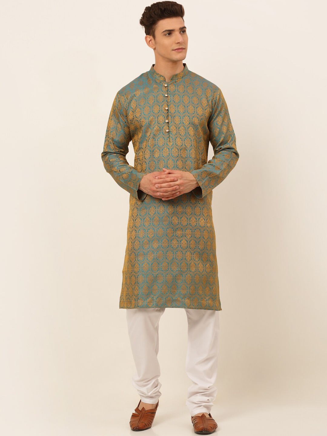 

Jompers Men Blue Printed Woven Design Kurta With Churidar