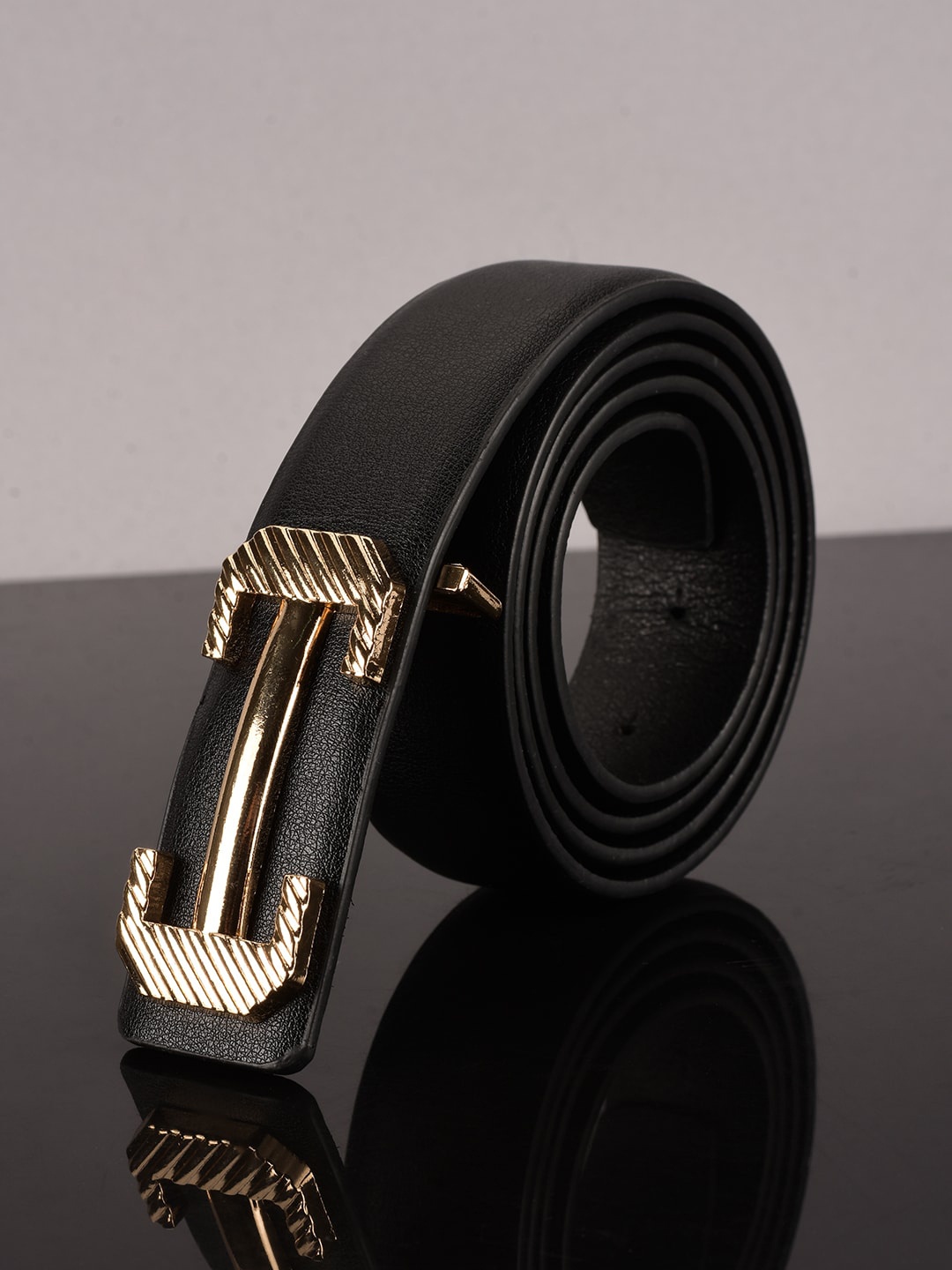 

BuckleUp Men Black Belt