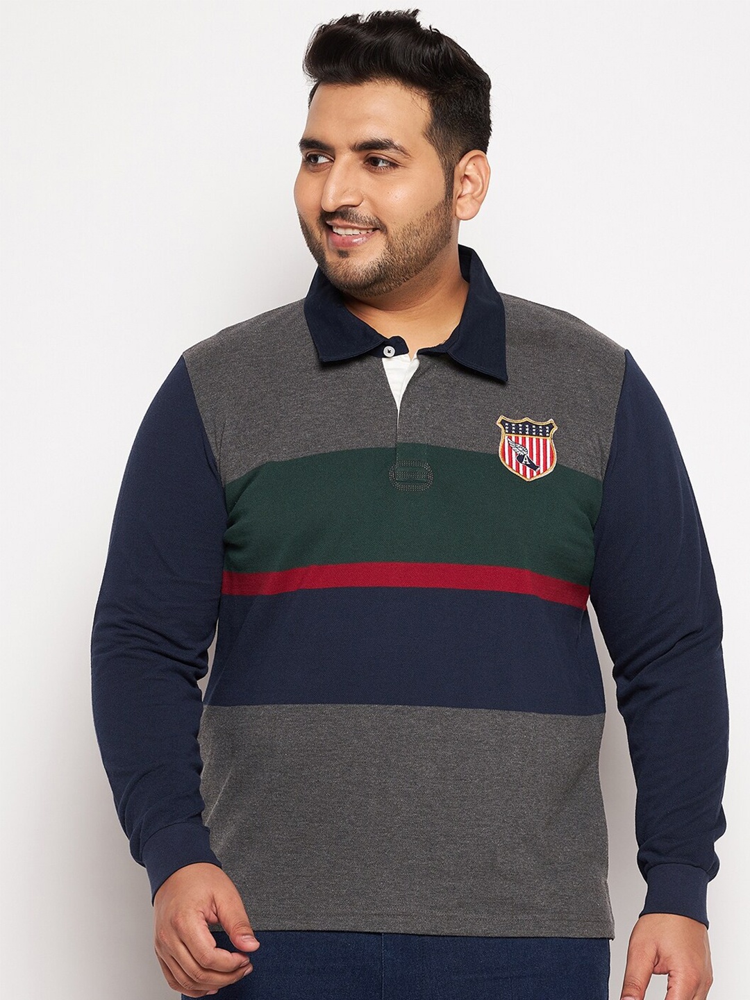 

AUSTIVO Plus Size Men Grey & Green Colourblocked Polo Collar T-shirt