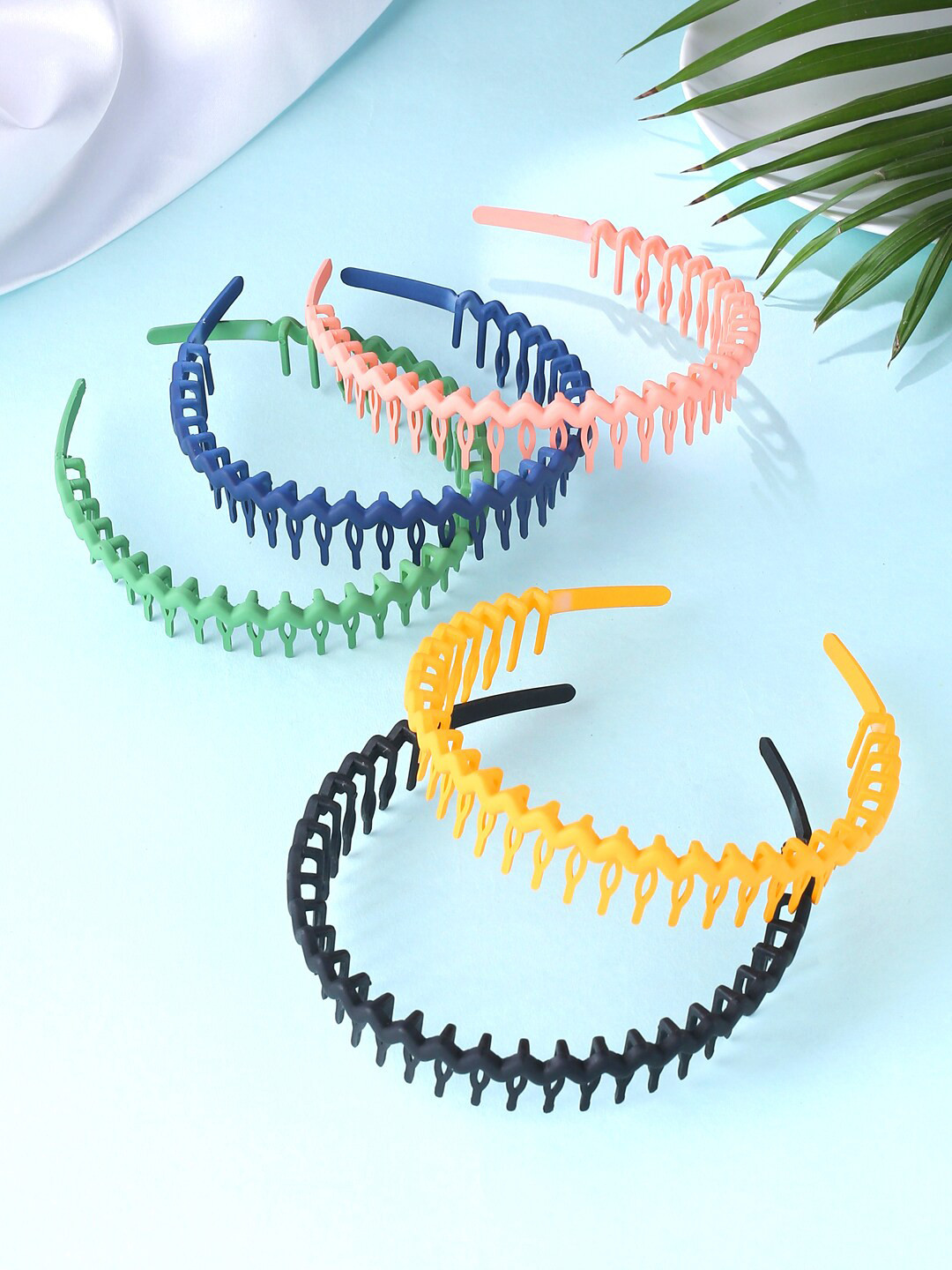 

Yellow Chimes Women Yellow & Pink Set of 5 Zigzag Hair Bands