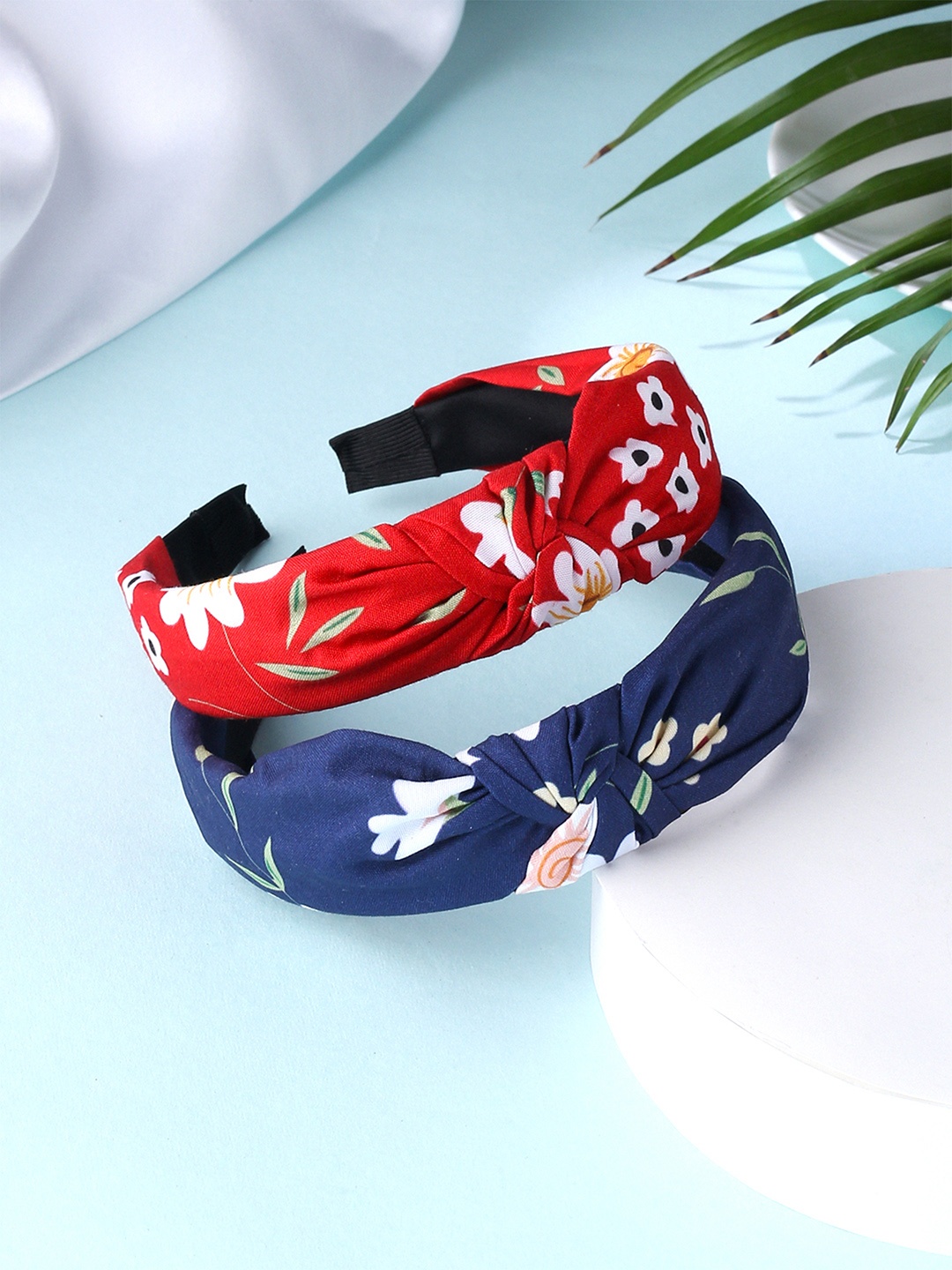 

Yellow Chimes Women Red & Blue Set of 2 Fabric Knot Floral Printed Hairband