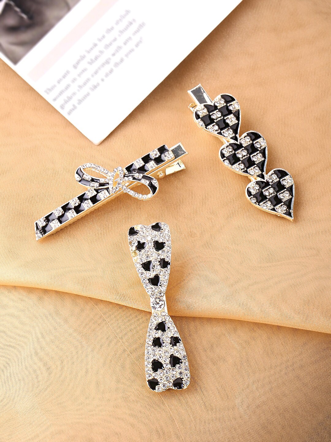 

Yellow Chimes Women White & Black Set of 3 Bow Retro Style French Barrette hair clip