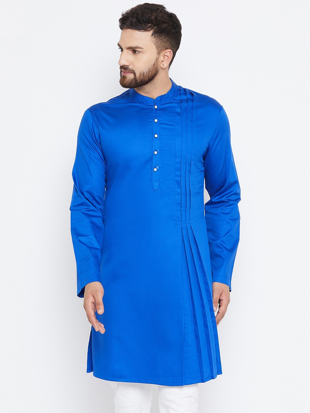 

Hypernation Men Blue Solid Satin Kurta