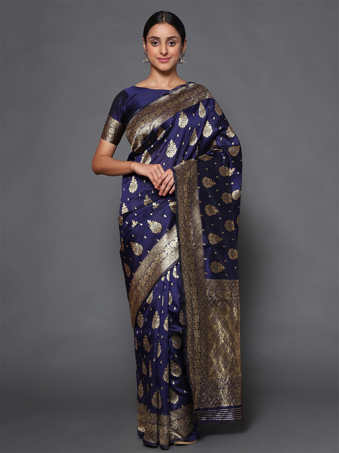 

Glemora Navy Blue & Gold-Toned Woven Design Zari Art Silk Kanjeevaram Saree