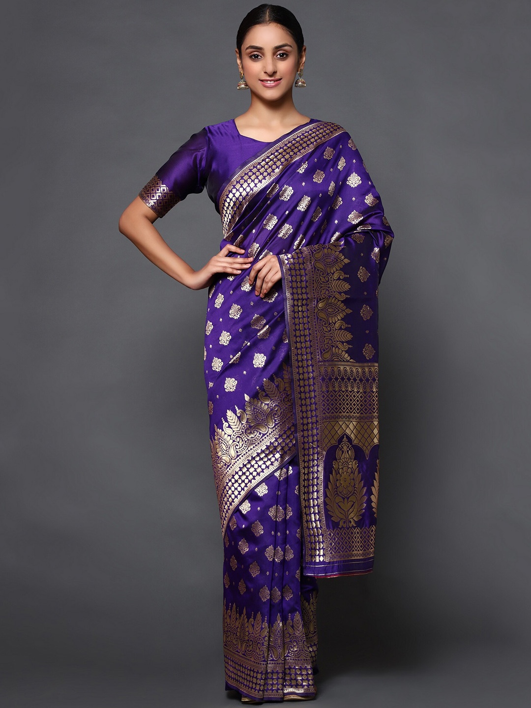 

Glemora Women Purple & Gold-Toned Woven Design Zari Art Silk Kanjeevaram Saree