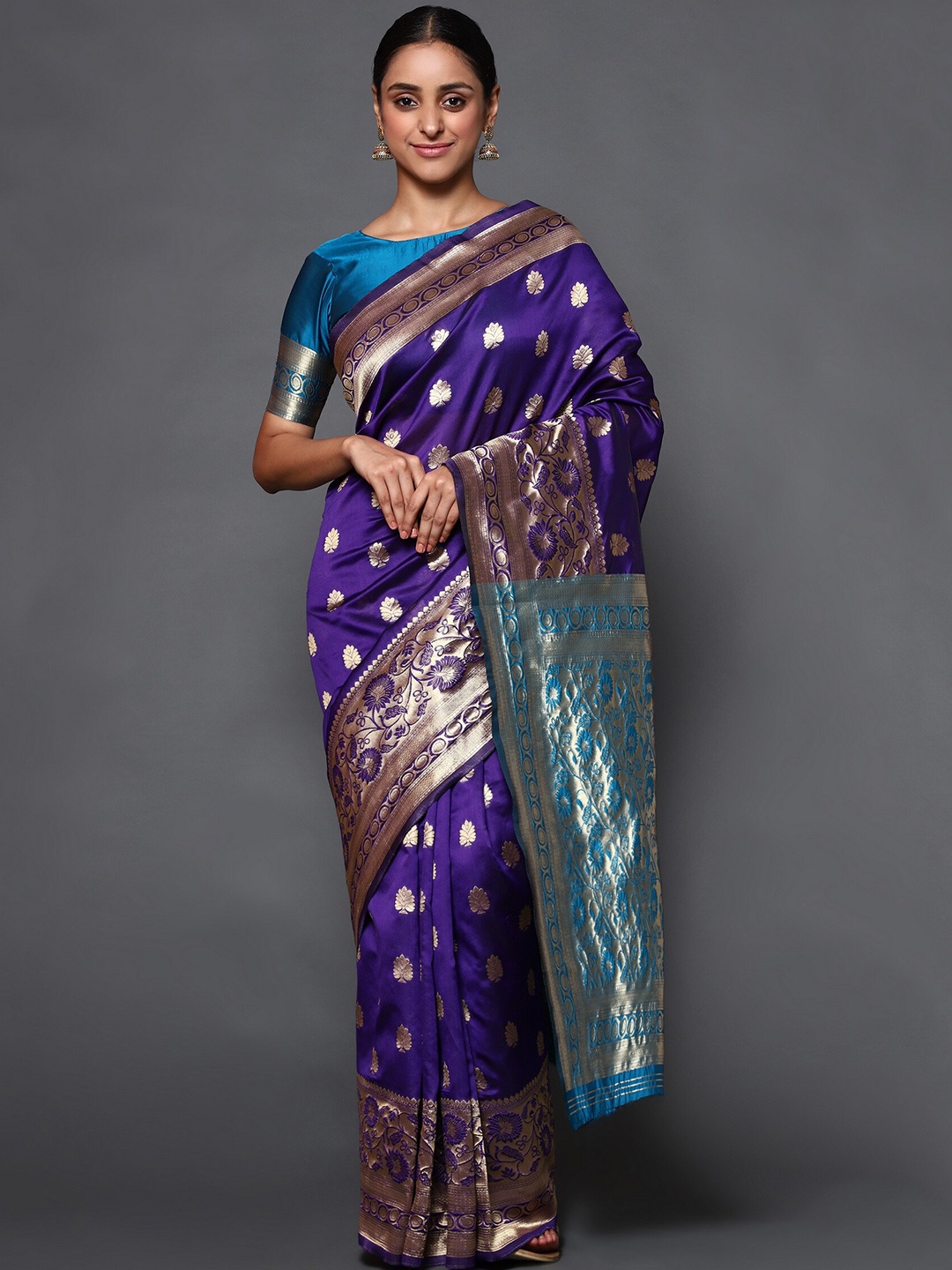 

Glemora Women Blue & Navy Blue Woven Design Zari Art Silk Kanjeevaram Saree