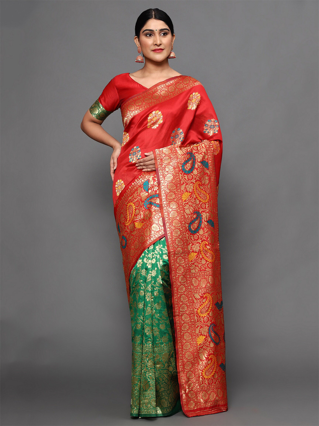 

Glemora Red & Green Woven Design Zari Art Silk Kanjeevaram Saree