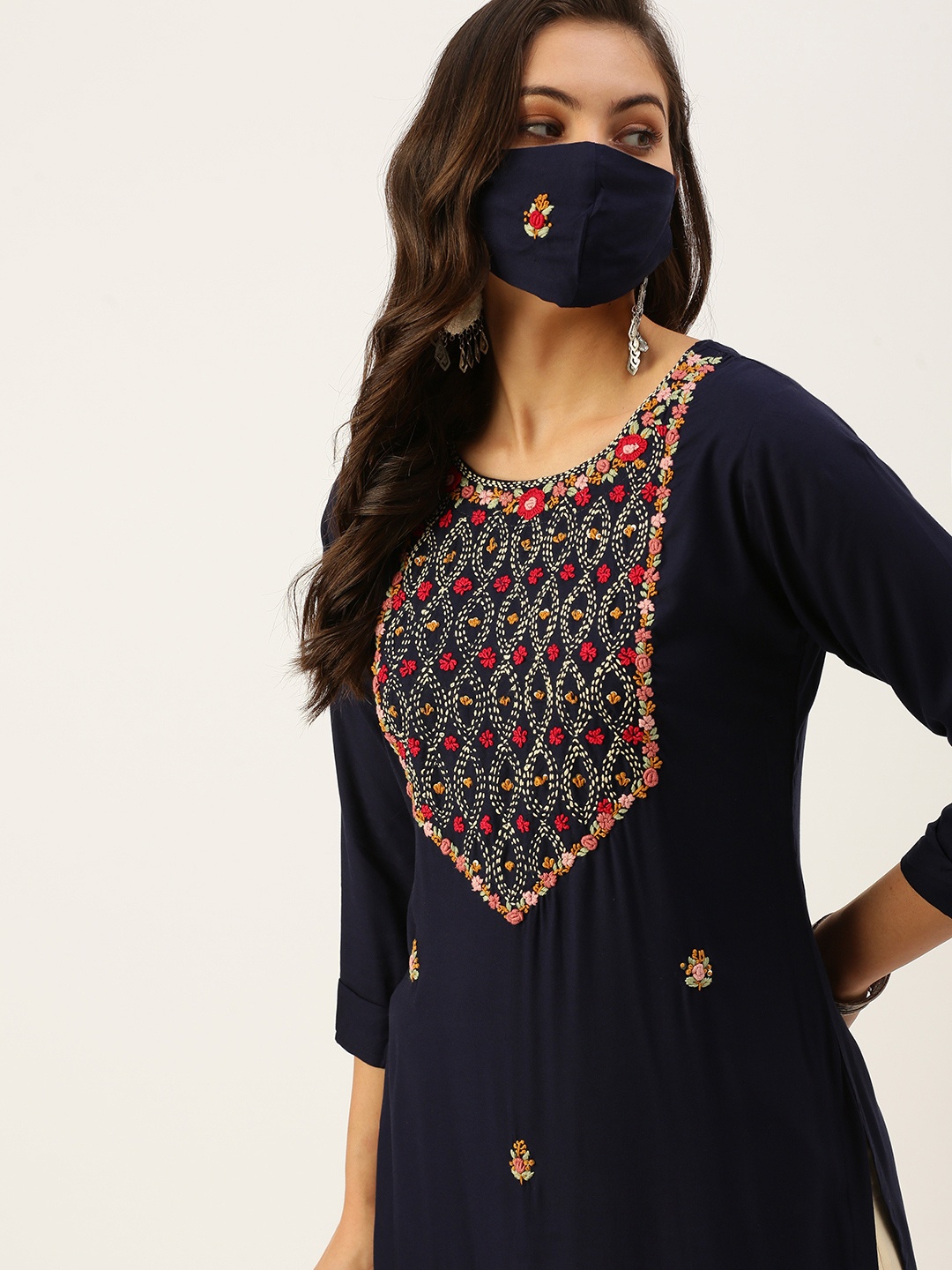 

SHOWOFF Women Navy Blue Floral Embroidered Kurta