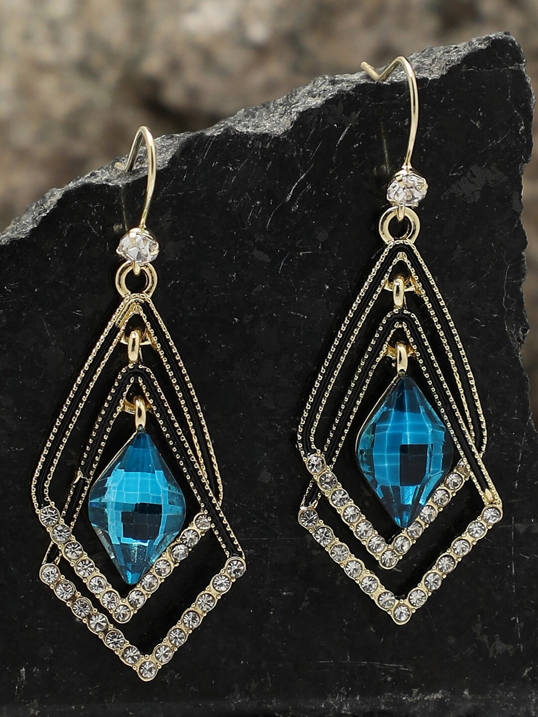 

SOHI Blue Contemporary Drop Earrings