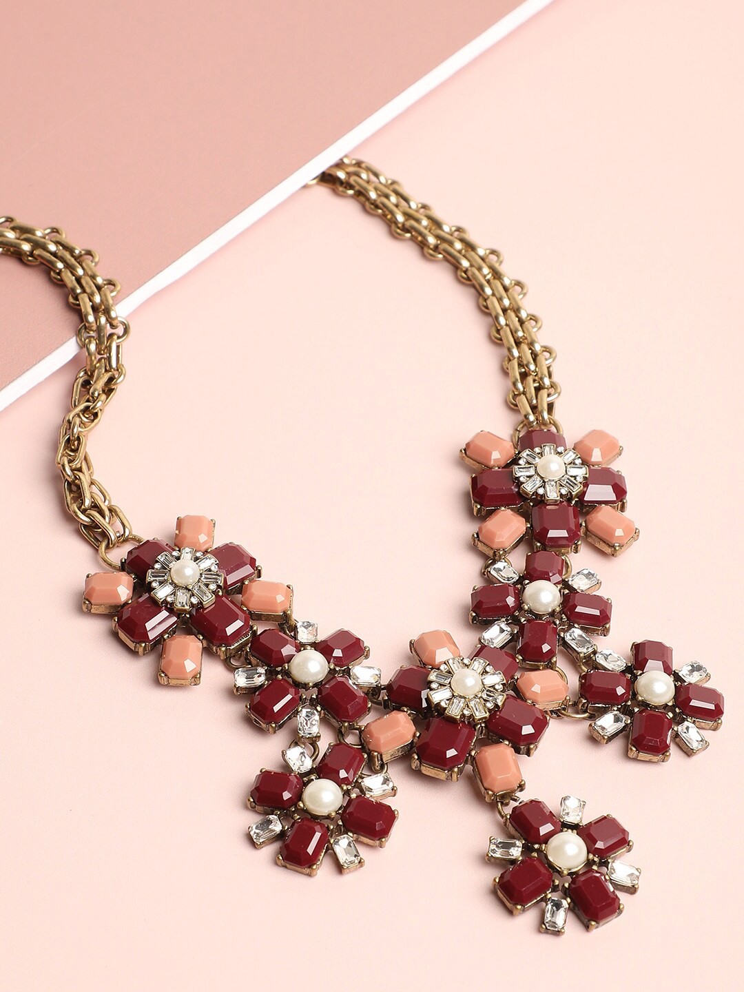 

SOHI Women Gold-Toned & Maroon Gold-Plated Necklace