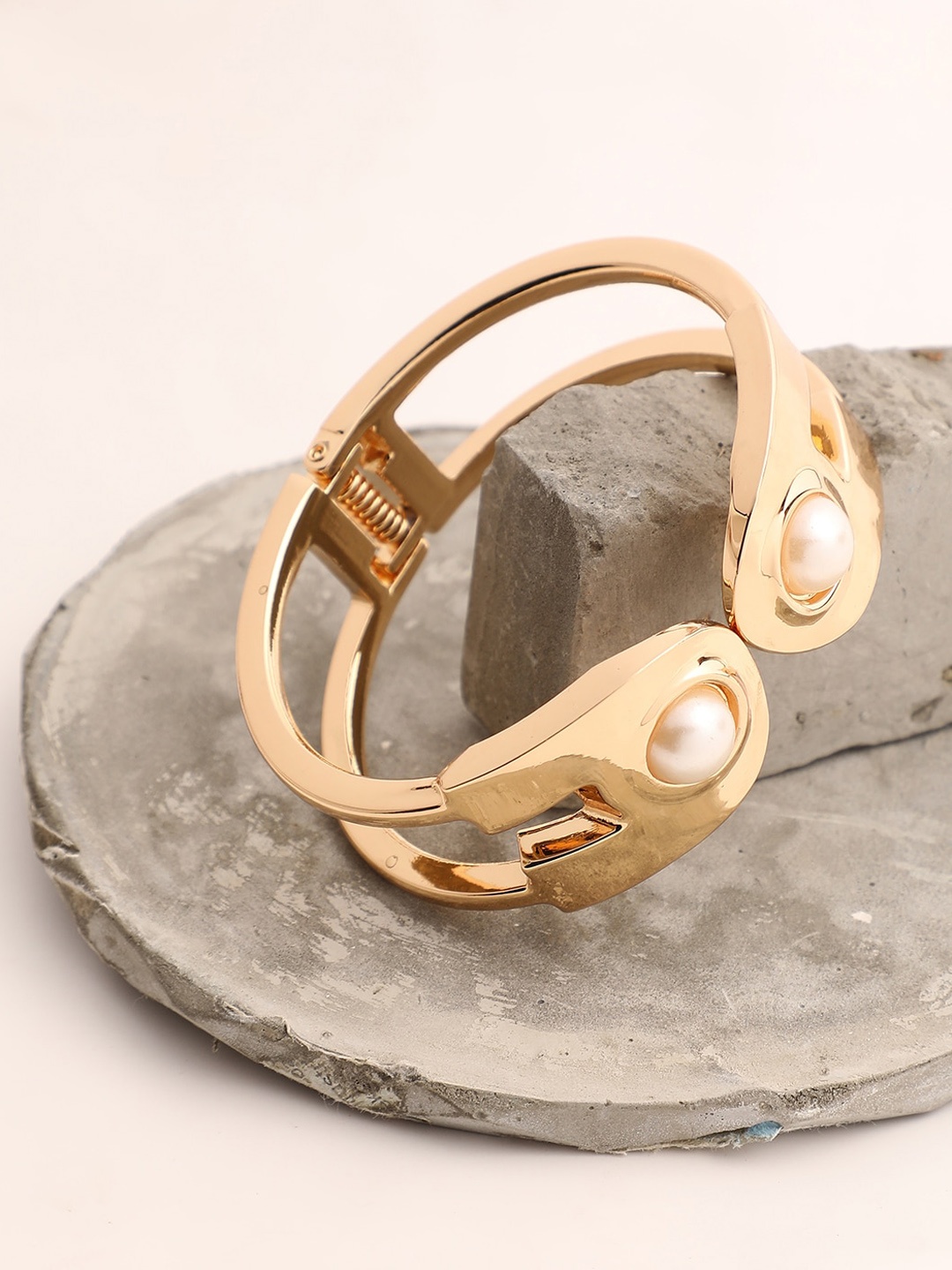 

SOHI Women Gold Bracelet