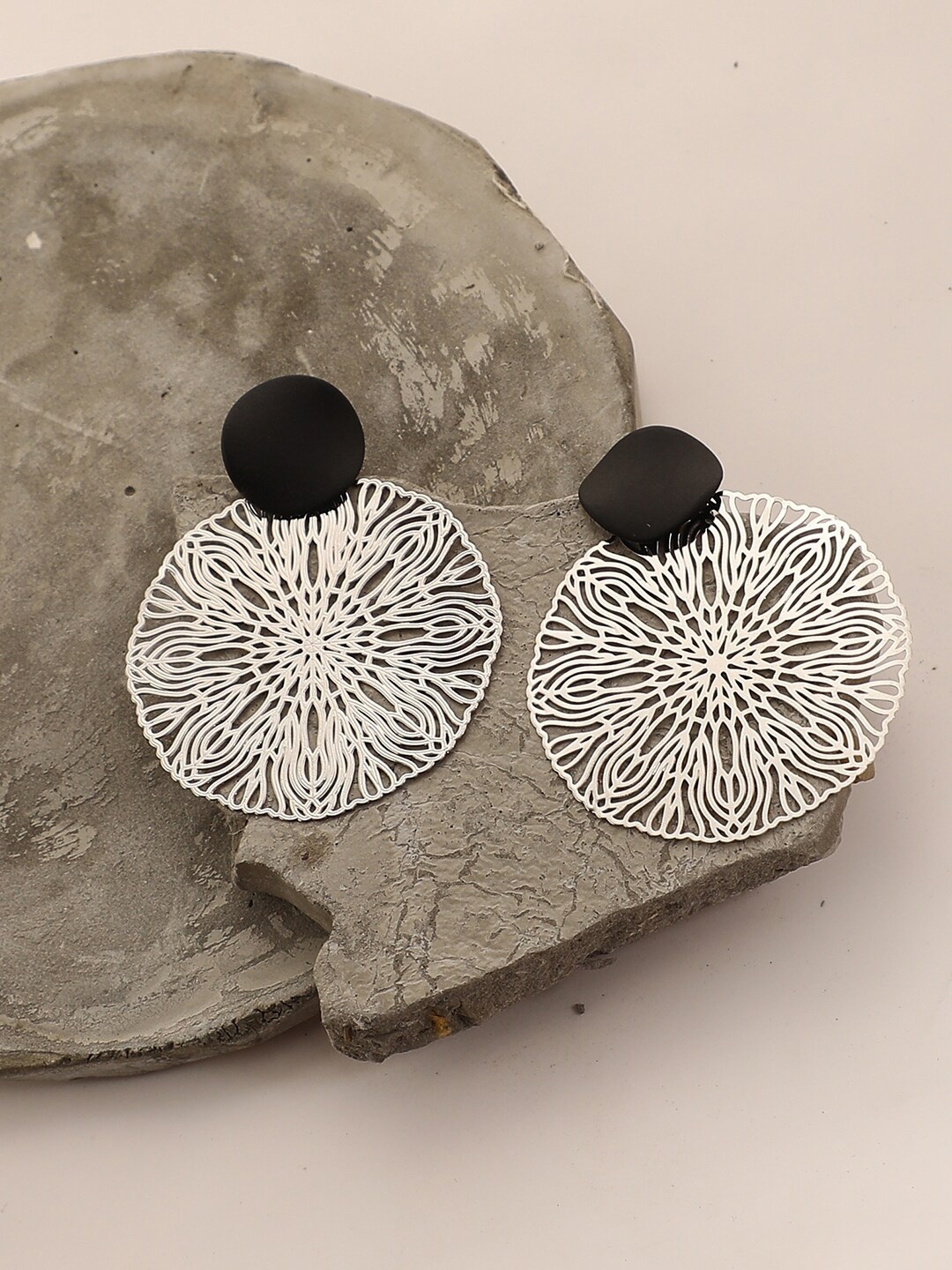 

SOHI Silver-plated Contemporary Drop Earrings