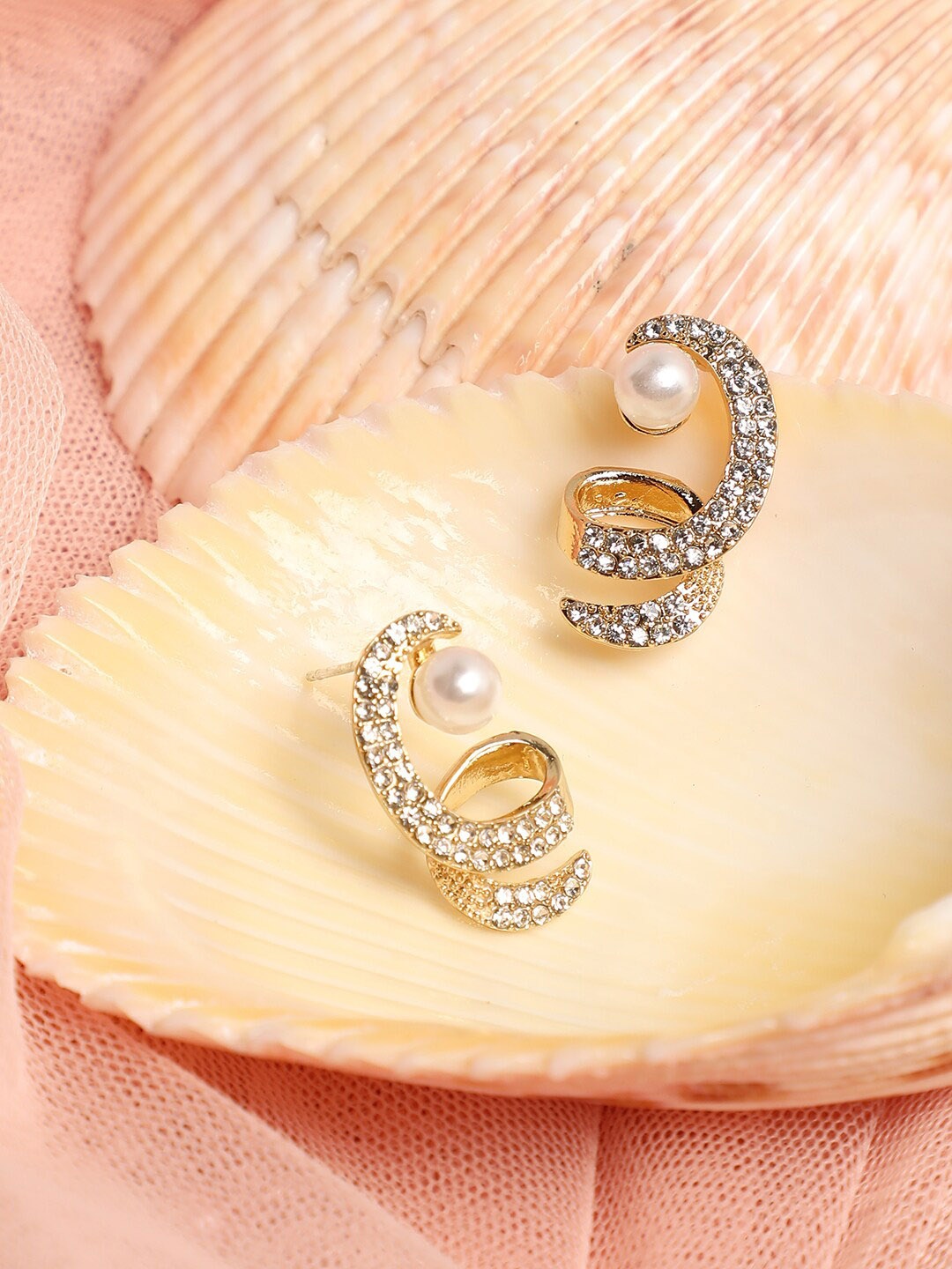 

SOHI Gold-Toned & White Contemporary Studs Earrings