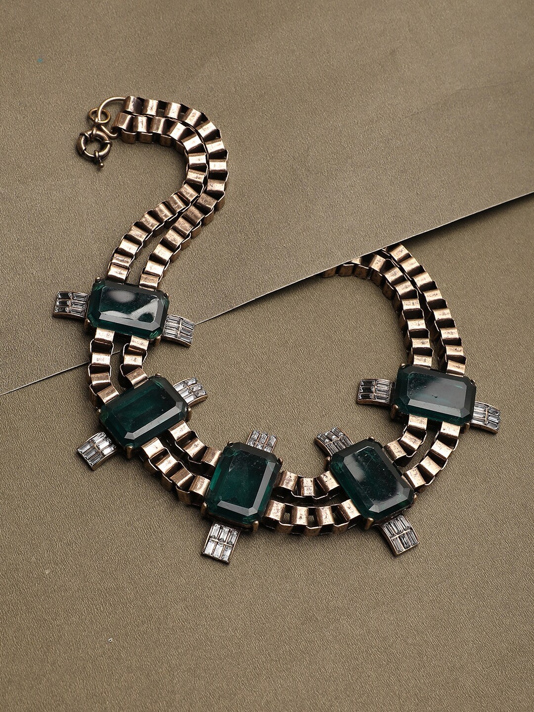 

SOHI Gold-Toned & Green Gold-Plated Antique Necklace
