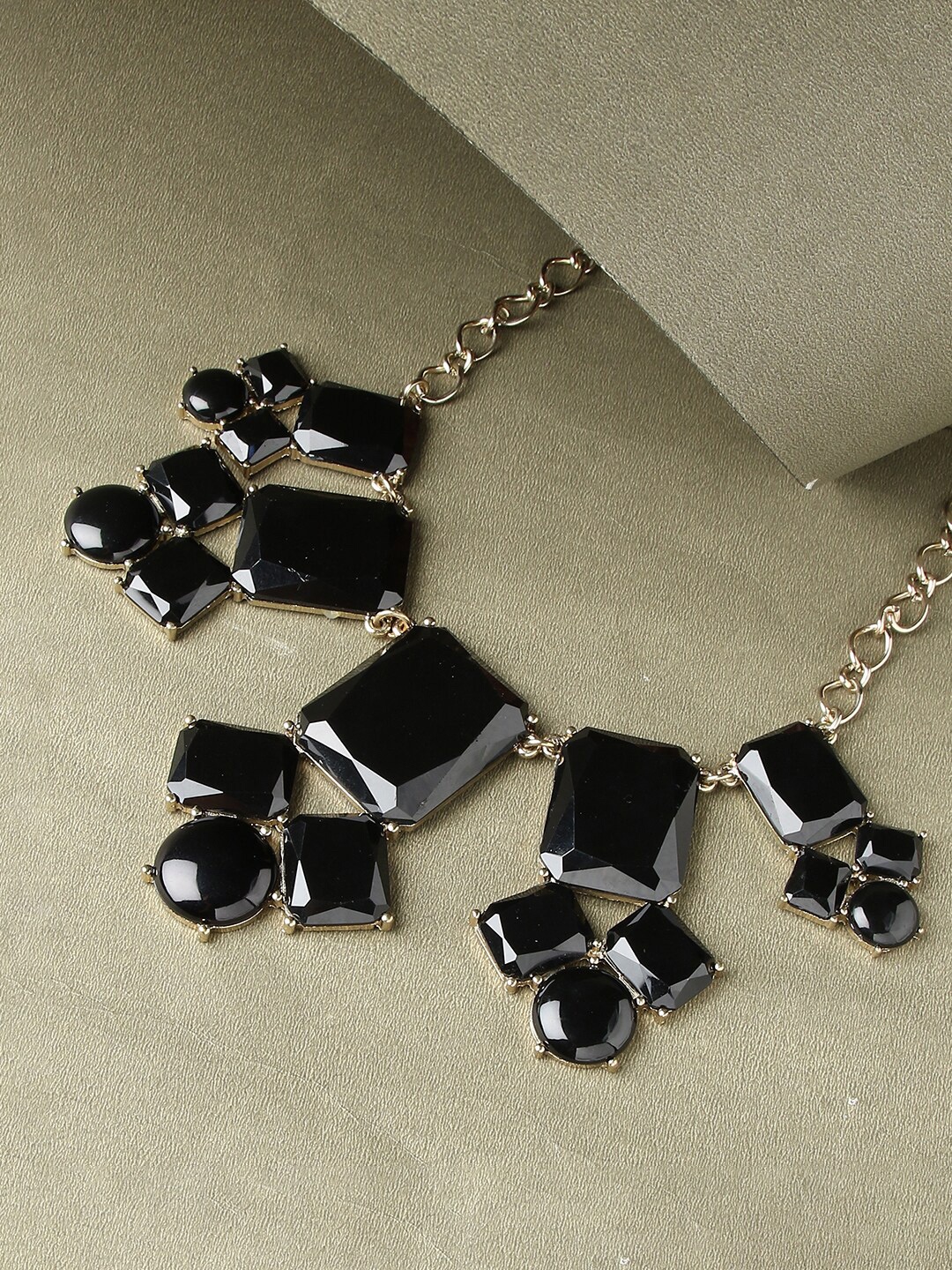 

SOHI Women Gold Plated & Black Stone Necklace