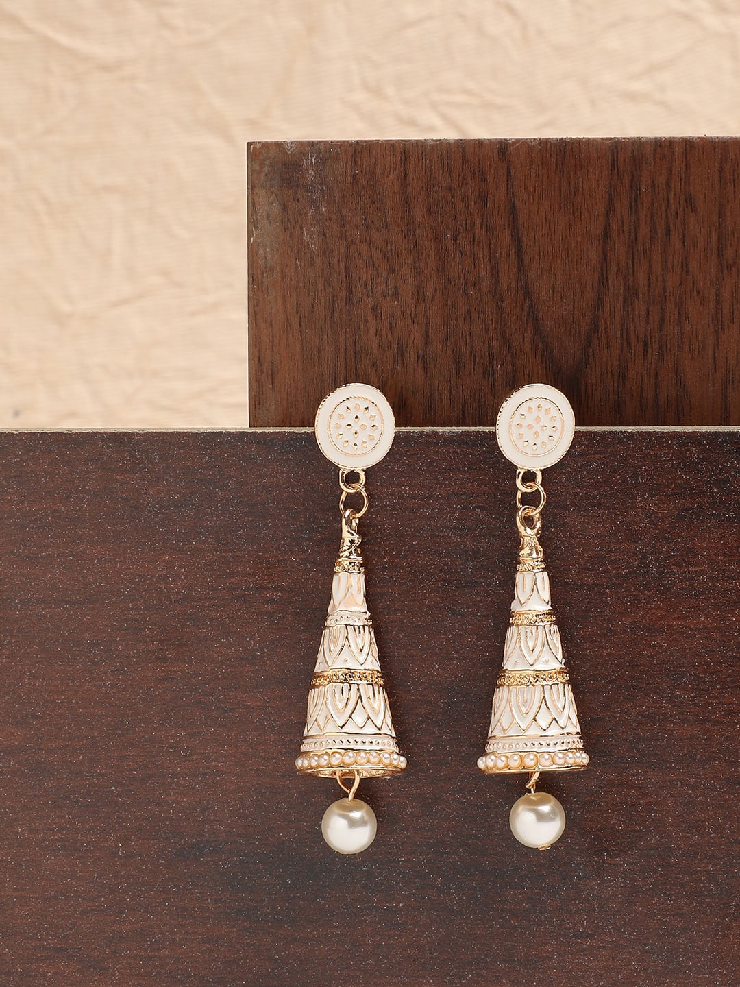 

SOHI Women Gold-Plated & White Contemporary Stone Drop Earrings