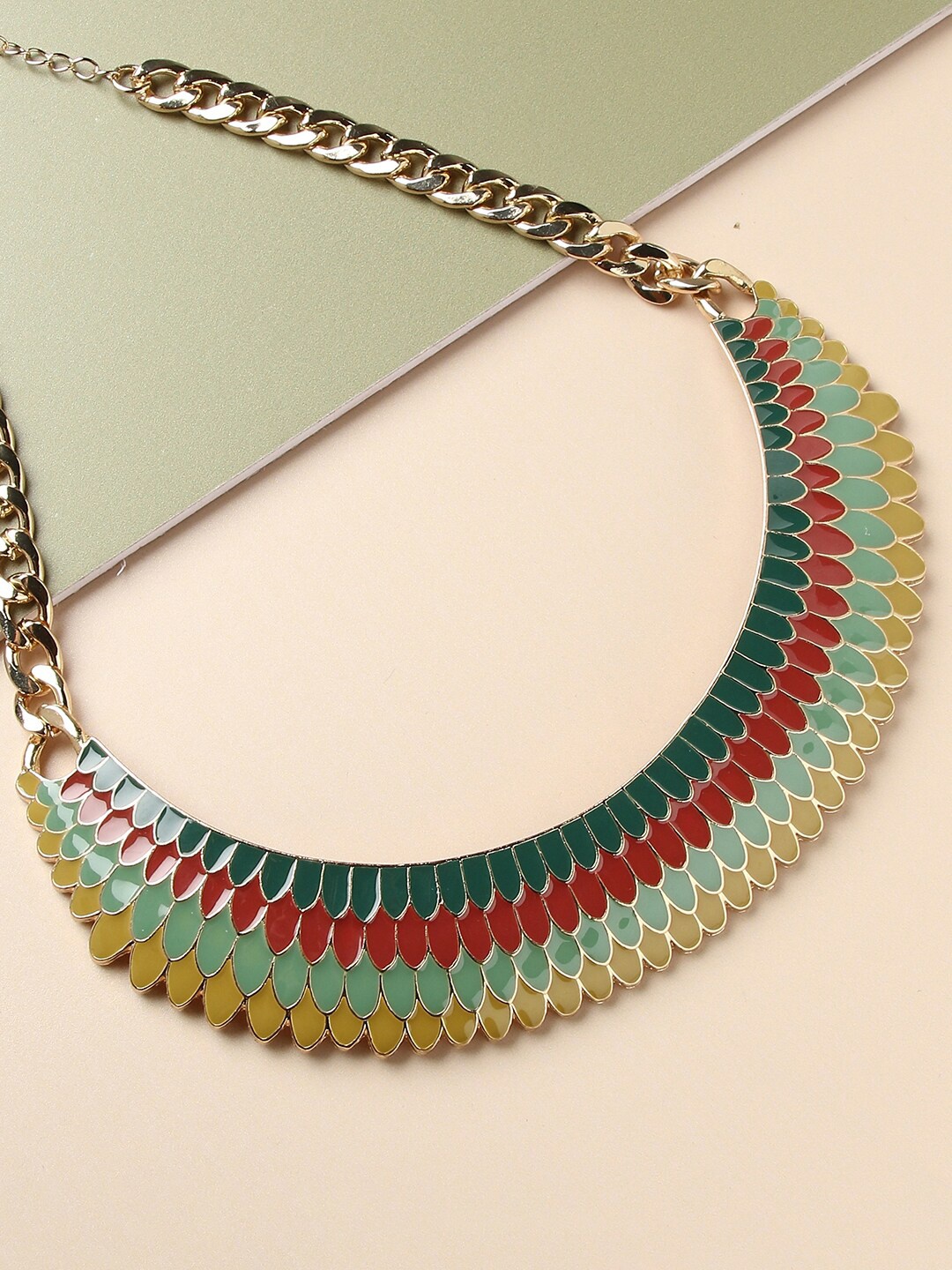 

SOHI Gold-Toned & Green Gold-Plated Necklace