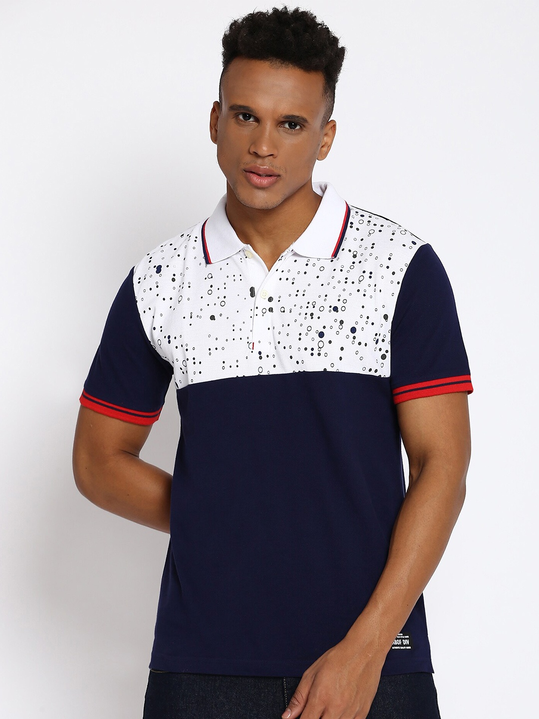 

abof Men Navy Blue & White Colourblocked Polo Collar Cotton T-shirt