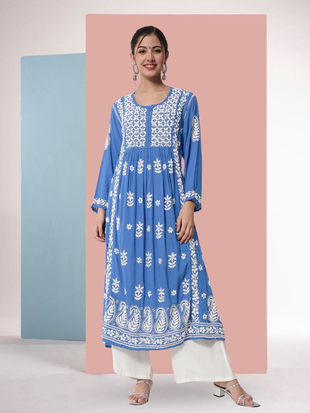

PARAMOUNT CHIKAN Women Blue Ethnic Motifs Hand Embroidered Chikankari Kurta