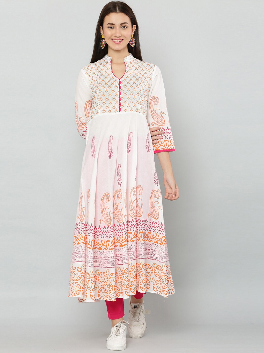 

DEGE Women White Paisley Printed Anarkali Kurta