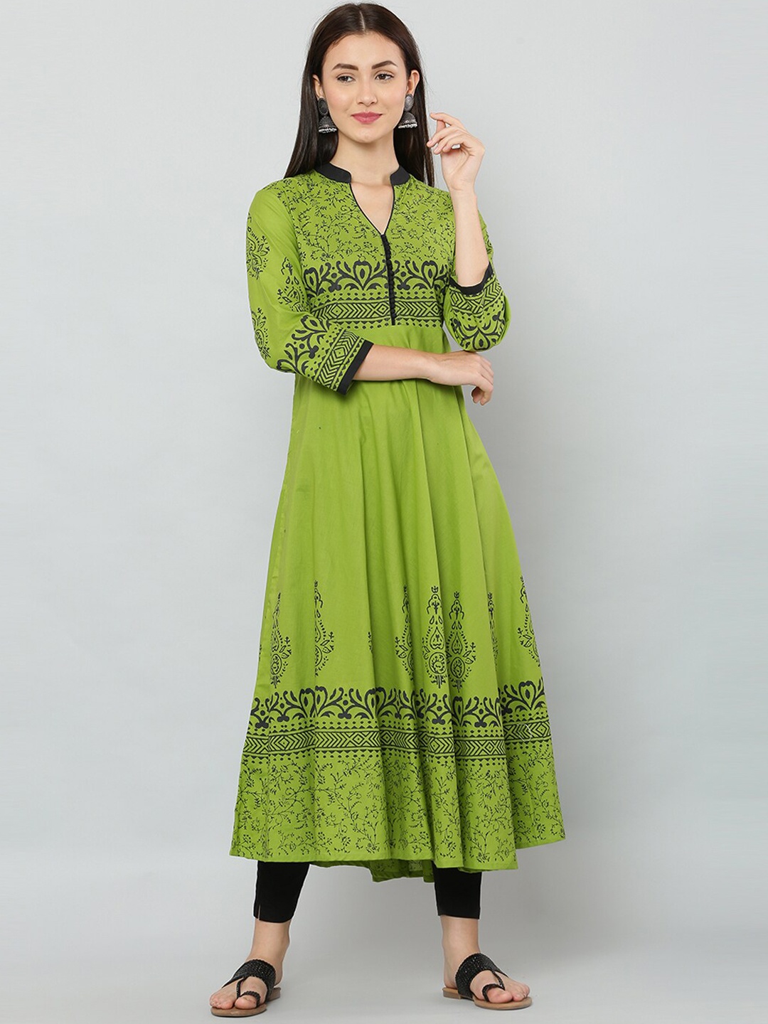 

DEGE Women Green Embroidered Thread Work Anarkali Kurta
