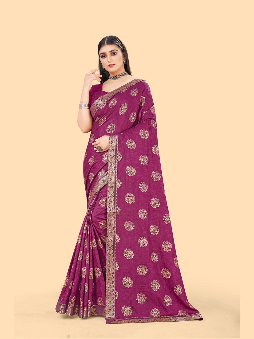 

TEREZA Magenta & Gold-Toned Floral Zari Silk Blend Banarasi Saree