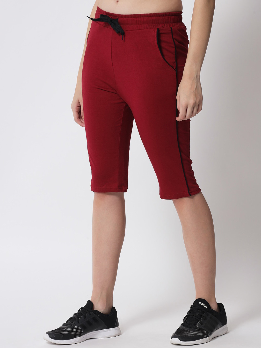 

Q-rious Women Maroon Capris