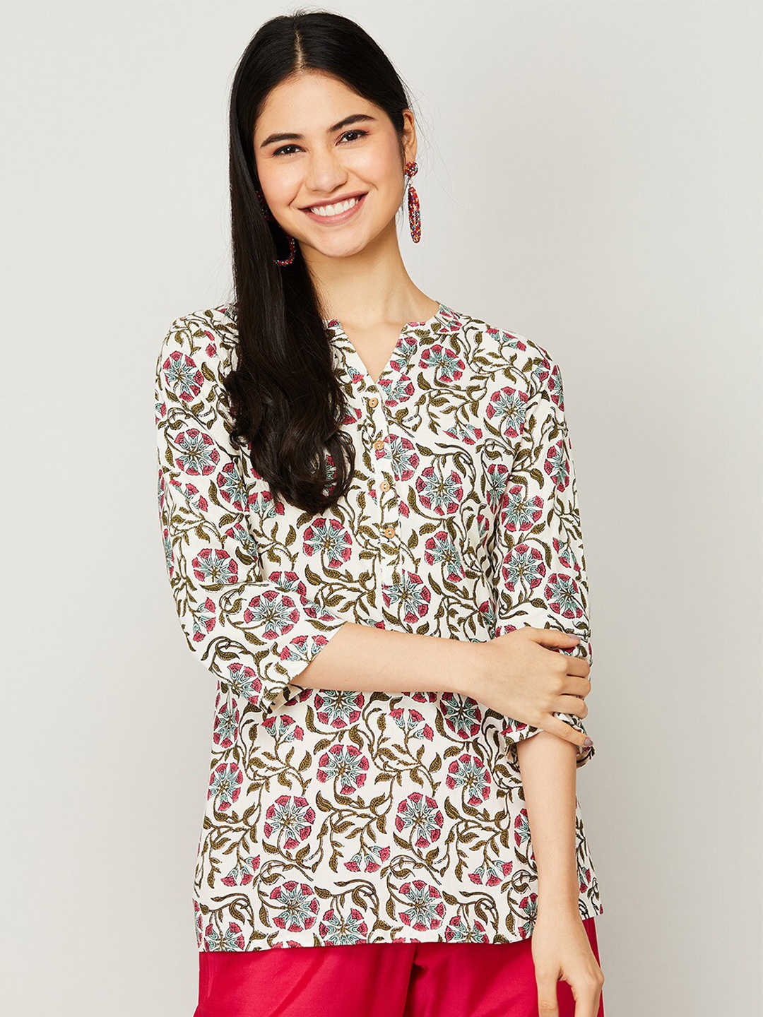 

Melange by Lifestyle White Floral Printed V-Neck Kurti