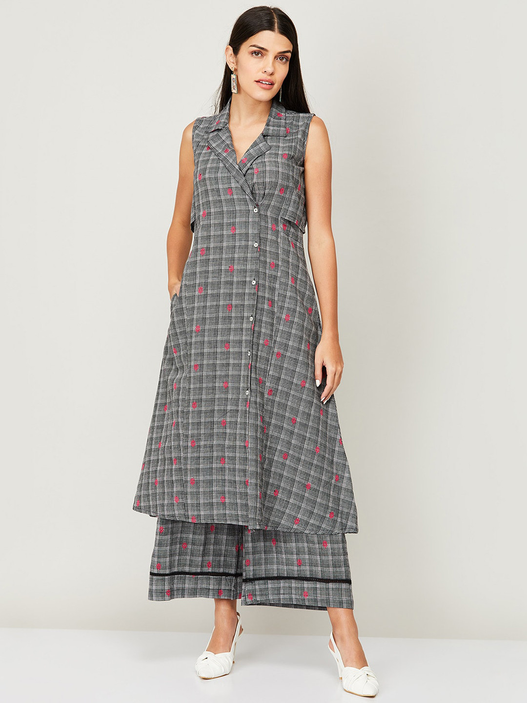 

Colour Me by Melange Women Black Checked Pure Cotton Kurta with Palazzos