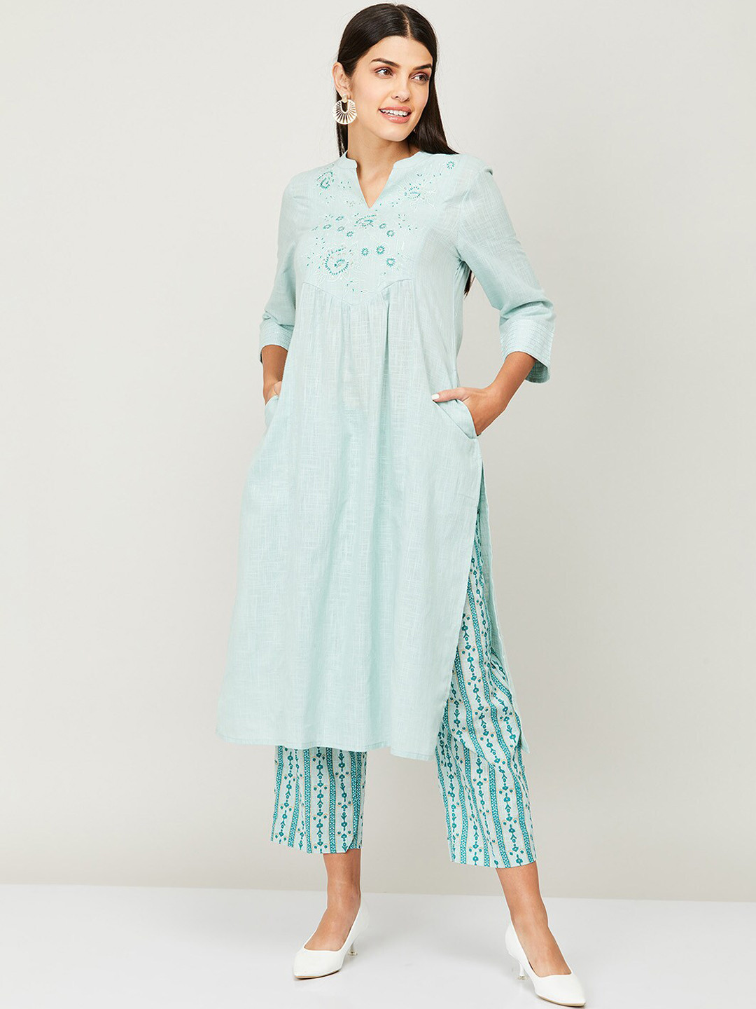 

Melange by Lifestyle Women Green Pleated Pure Cotton Kurta with Trousers