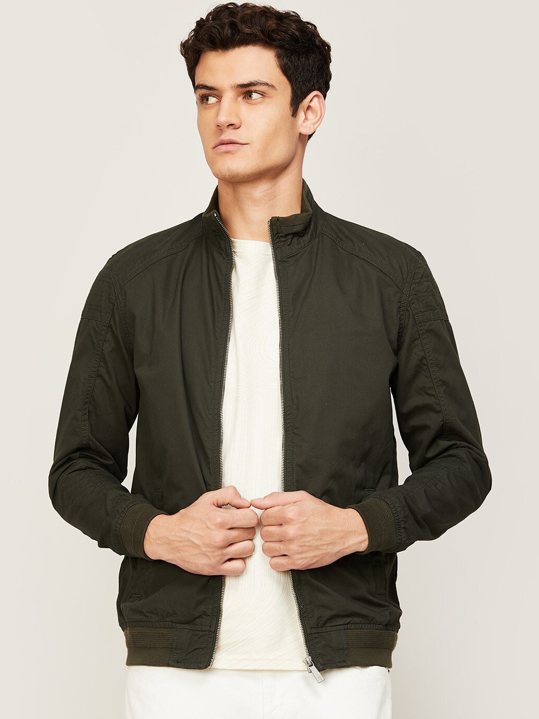 

Bossini Men Olive Green Solid Bomber Jacket