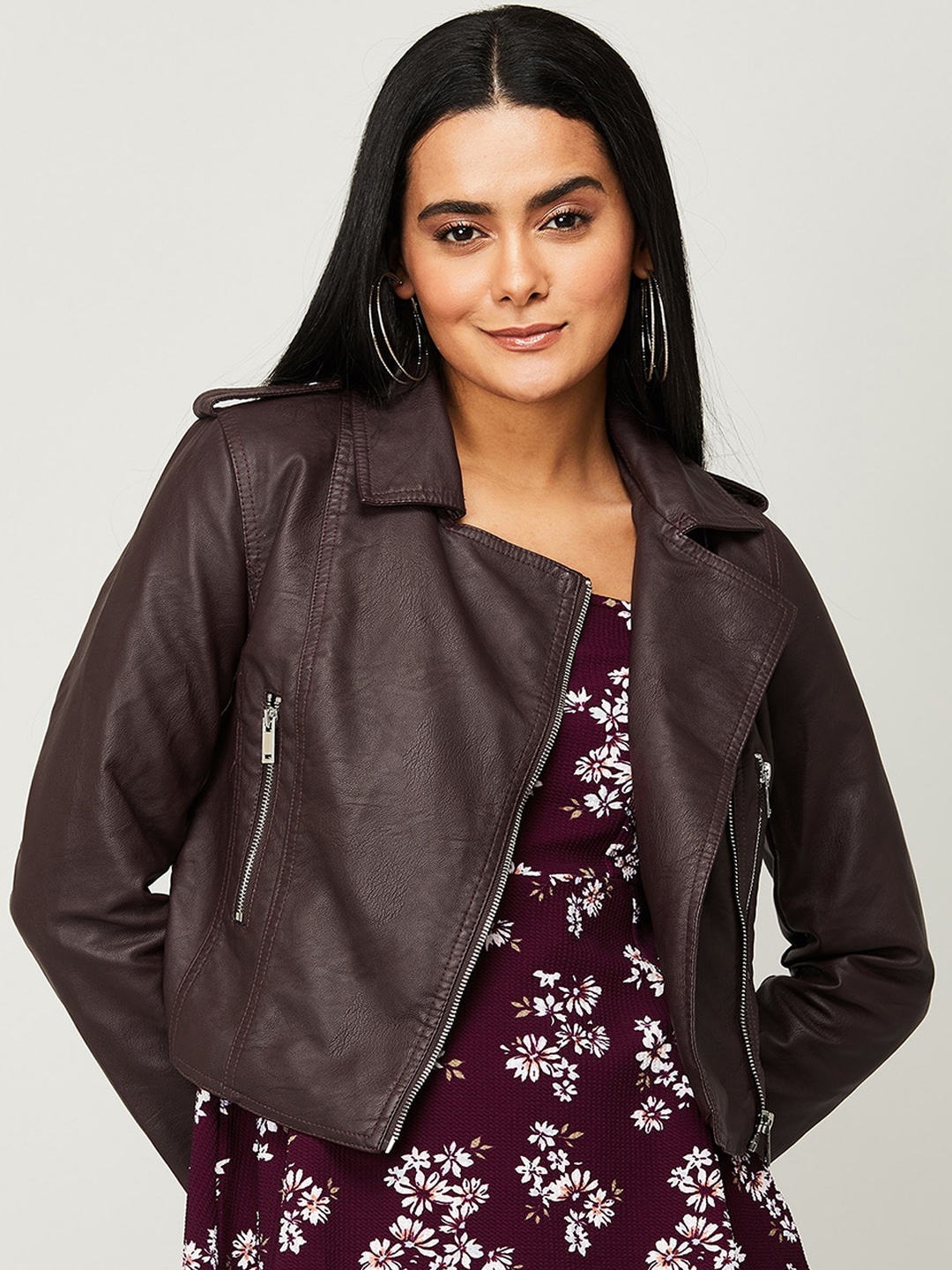 

Ginger by Lifestyle Women Maroon Crop Biker Jacket