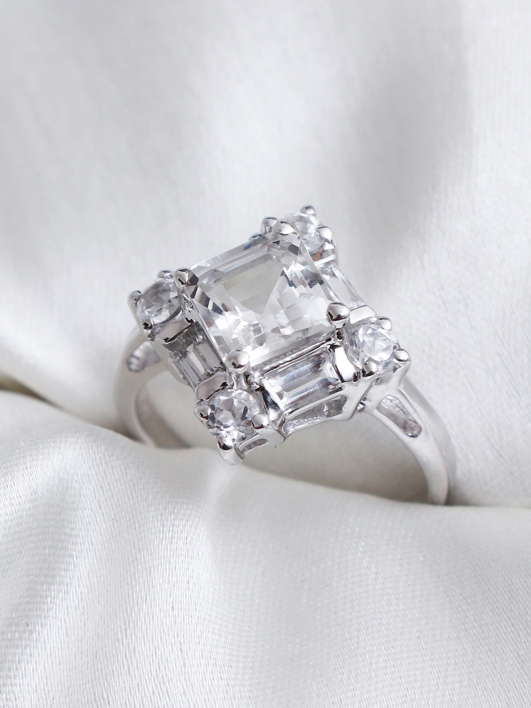 

HIFLYER JEWELS Rhodium-Plated Silver-Toned & Topaz Stone Studded Finger Ring
