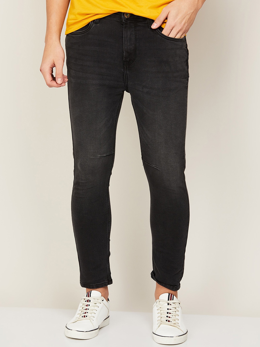

Bossini Men Grey Skinny Fit Light Fade Jeans