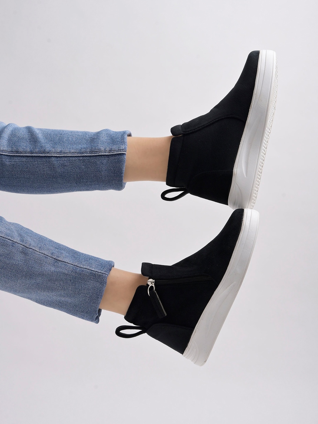 

Shoetopia Women Black Solid Regular Boots