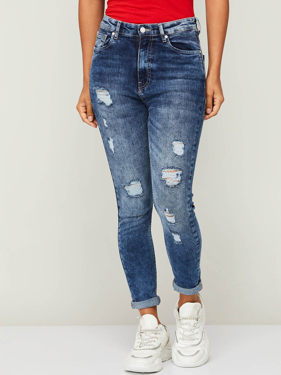 

Ginger by Lifestyle Women Blue Solid Skinny Fit Mildly Distressed Heavy Fade Jeans