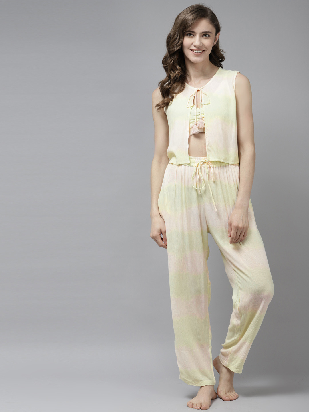 

Prakrti Women Cream-Coloured Tie & Dye Printed 3 Piece Night suit