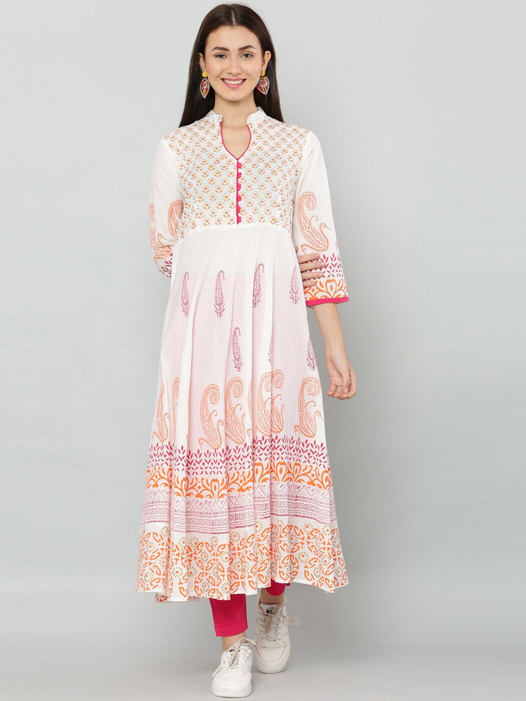 

EZIS FASHION Women White Ethnic Motifs Printed Indie Prints Anarkali Kurta