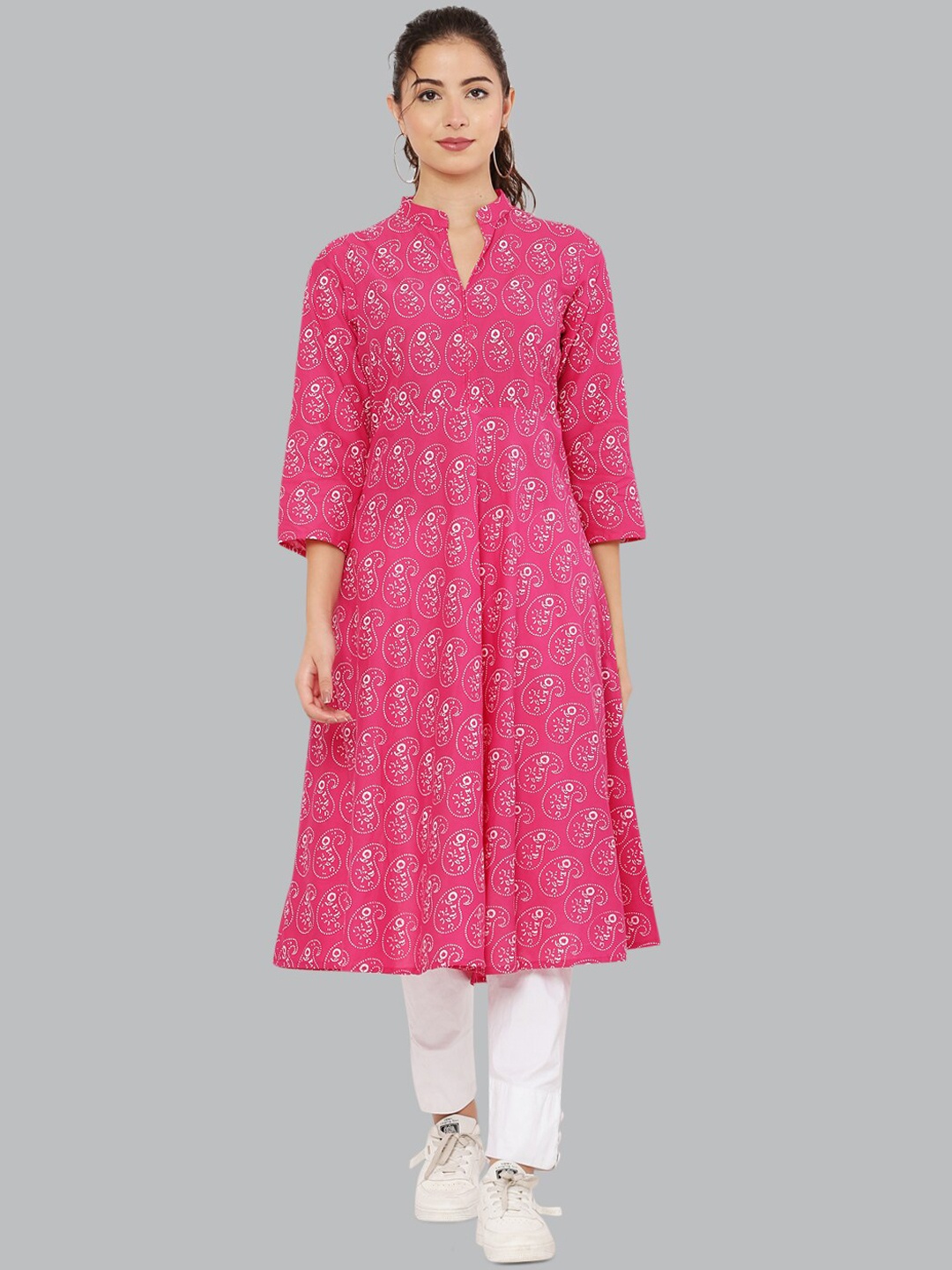 

EZIS FASHION Women Pink Paisley Printed Anarkali Kurta