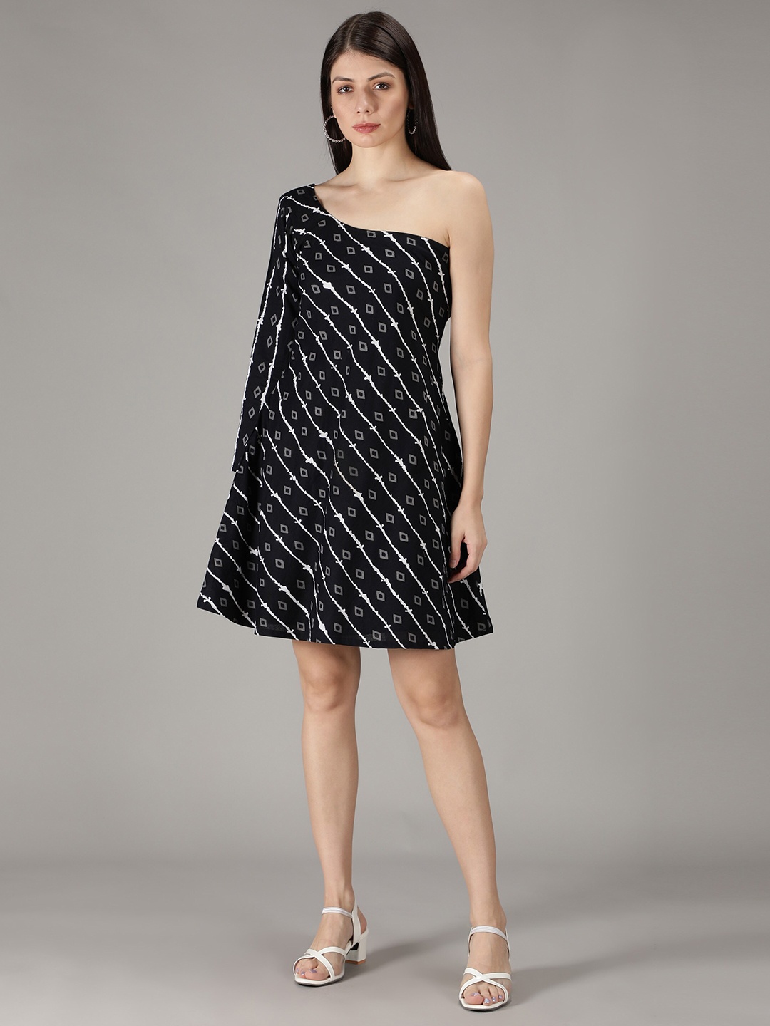 

Sajke Black A-Line Dress