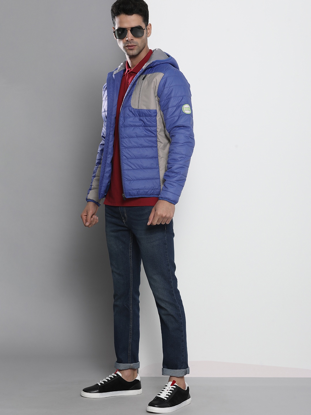 

The Indian Garage Co Men Colourblock Hooded Slim Fit Puffer Jacket, Blue