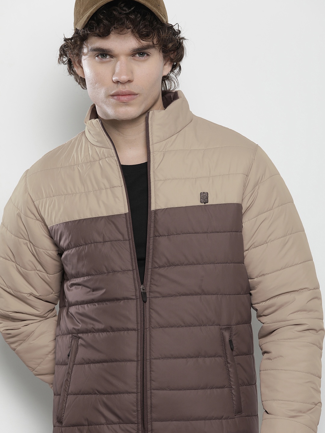 

The Indian Garage Co Men Colourblocked Padded Jacket, Beige