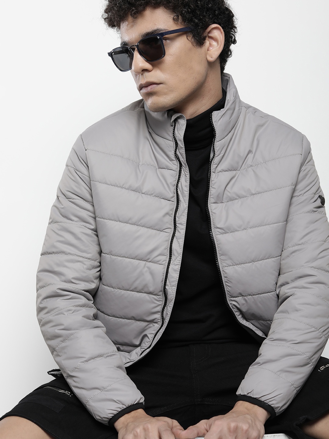 

The Indian Garage Co Men Zip-Front Puffer Jacket with Zip Pockets, Grey