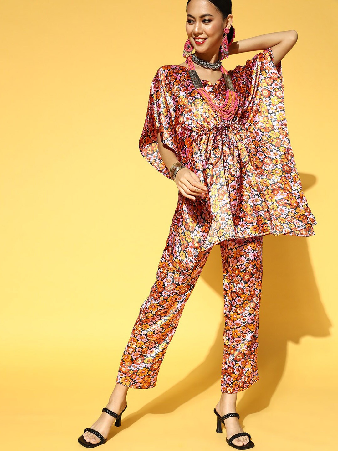 

PANIT Women Orange Floral Printed Empire Kurta Set
