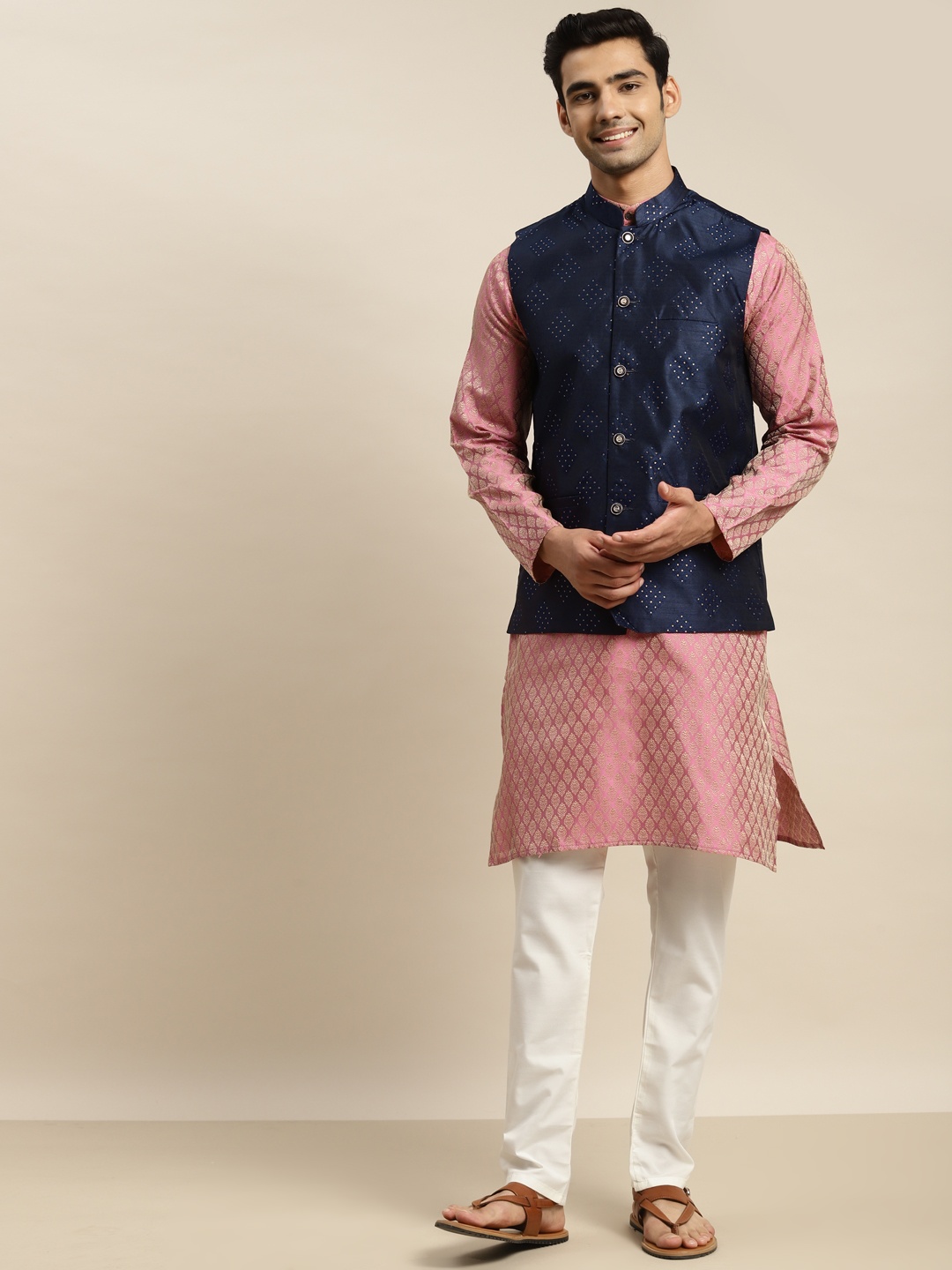 

SOJANYA Men Pink Ethnic Motifs Woven Design Kurta & Churidar Comes With a Nehru Jacket