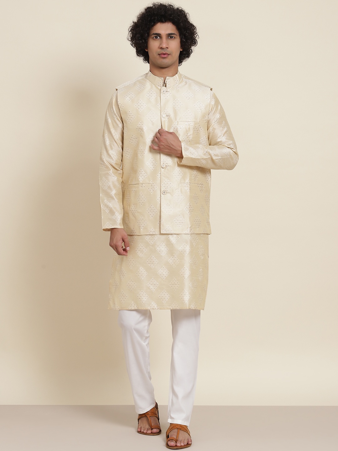 

SOJANYA Men Beige Kurta with Churidar & Nehru Jacket