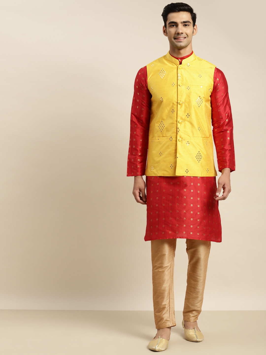 

SOJANYA Men Maroon Embroidered Mirror Work Kurta with Churidar & Nehru Jacket