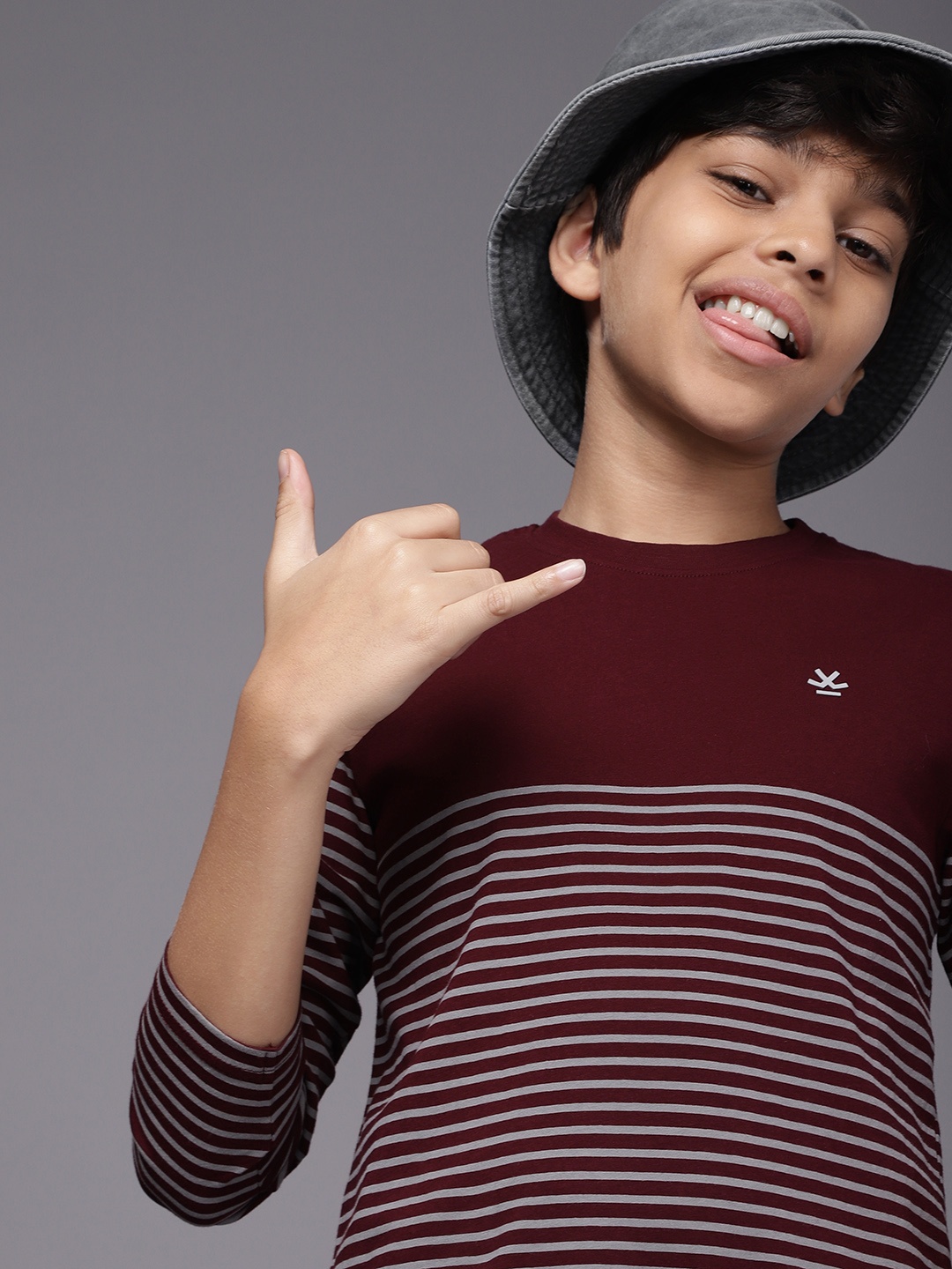 

WROGN YOUTH Boys Maroon Striped Pure Cotton Slim Fit T-shirt