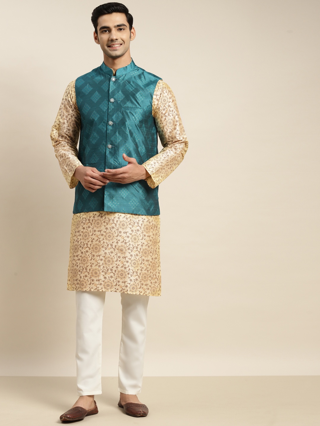 

SOJANYA Men Beige Ethnic Motifs Printed Kurta & Churidar Comes with a Nehru Jacket